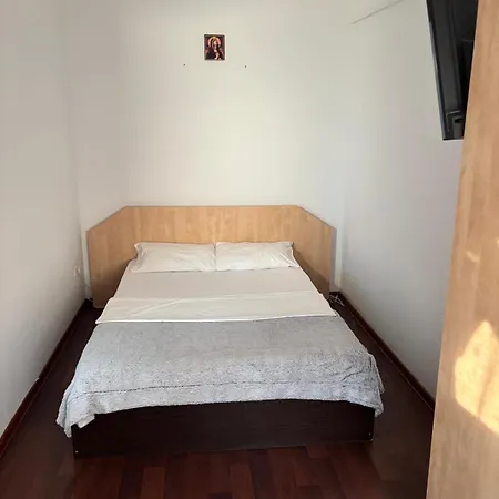 Apartment Eden